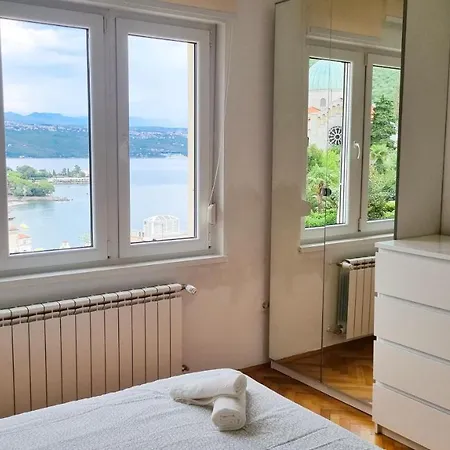 10 With Parking, 300m To The Sea Apartment Opatija