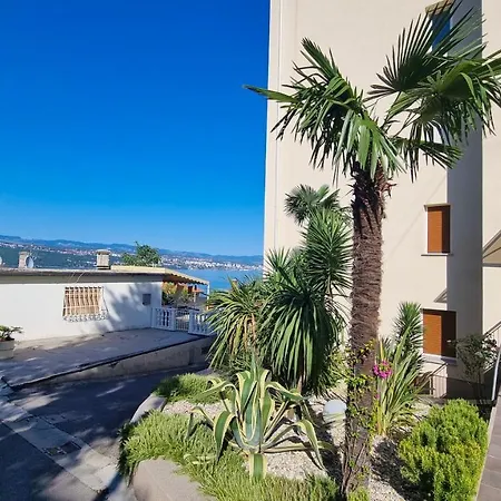 10 With Parking, 300m To The Sea * Opatija